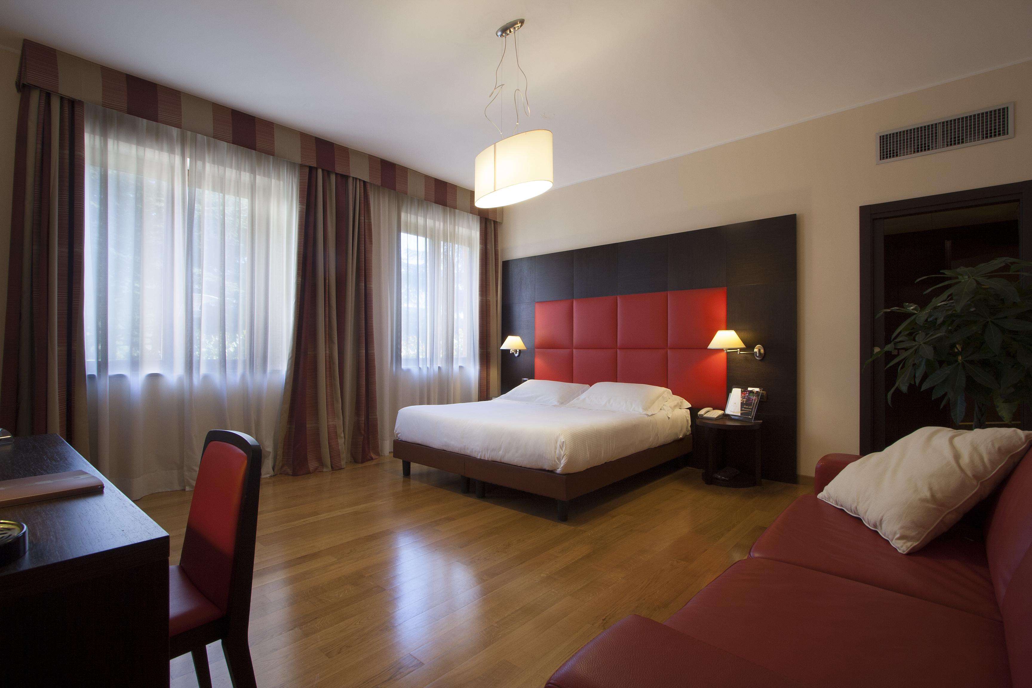 Hotel Guglielmo Катандзаро Екстериор снимка