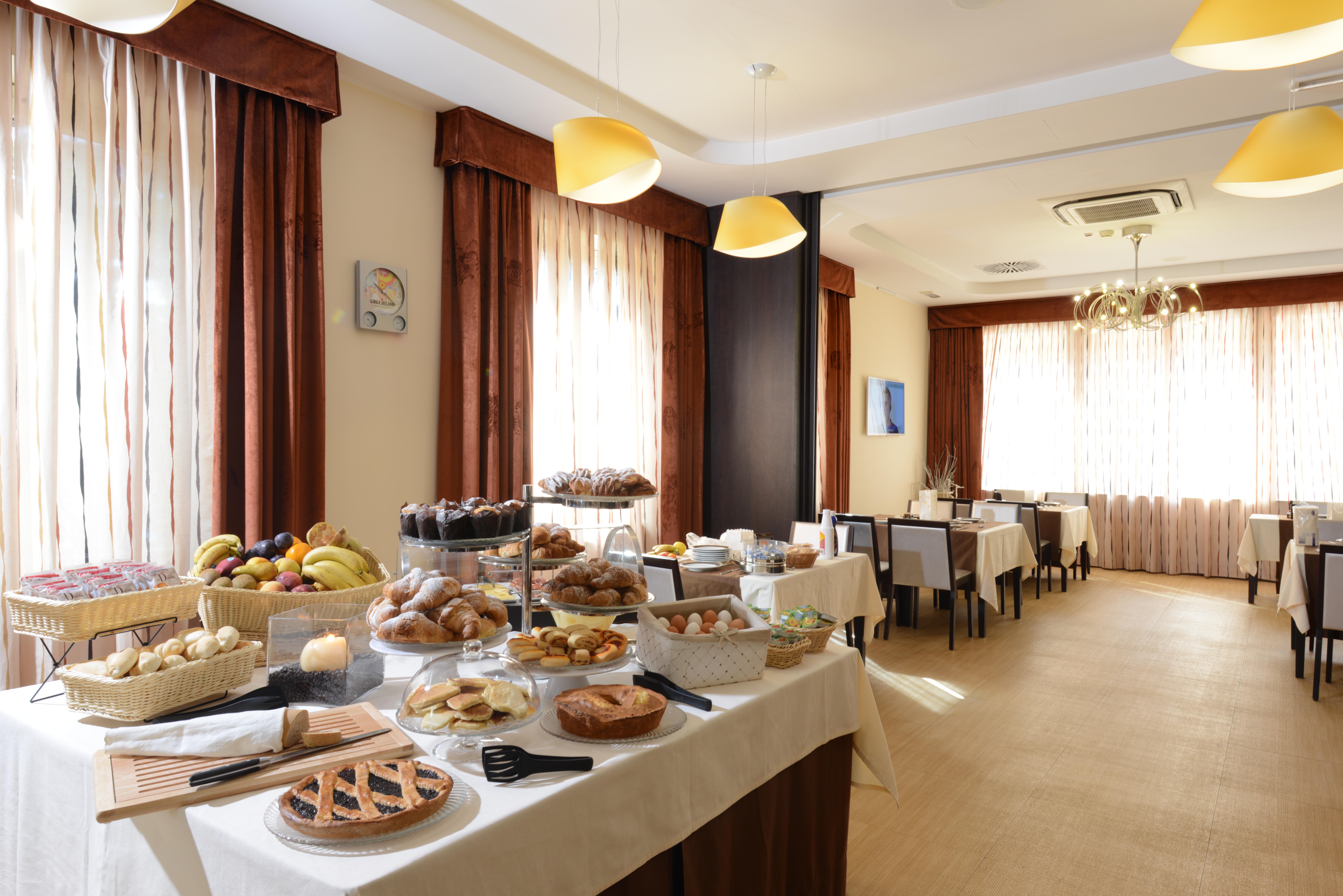 Hotel Guglielmo Катандзаро Екстериор снимка