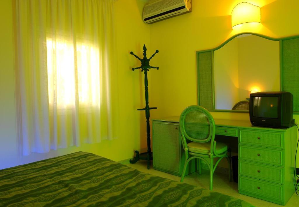 Hotel Guglielmo Катандзаро Стая снимка