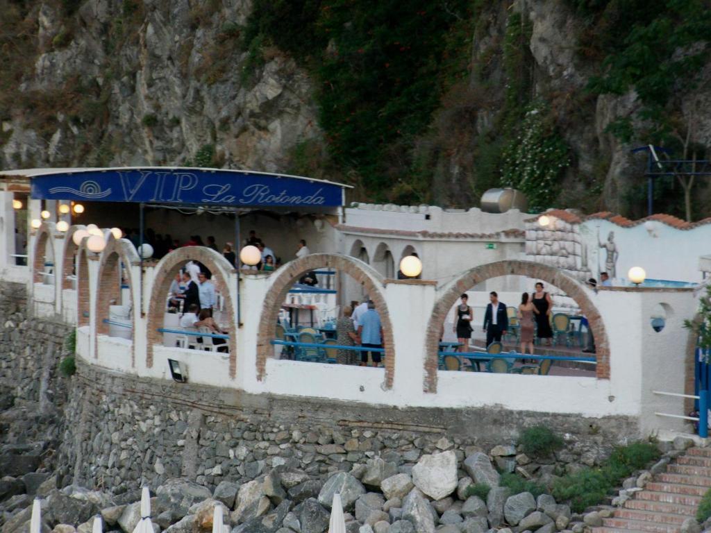 Hotel Guglielmo Катандзаро Екстериор снимка