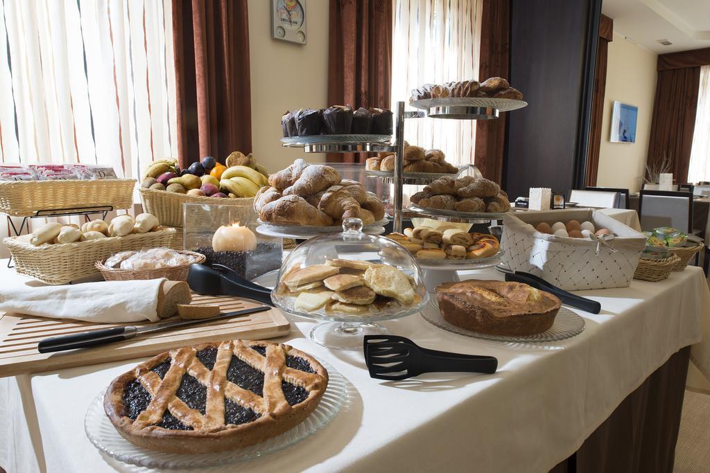 Hotel Guglielmo Катандзаро Екстериор снимка