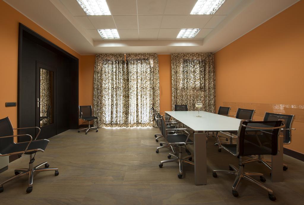 Hotel Guglielmo Катандзаро Екстериор снимка