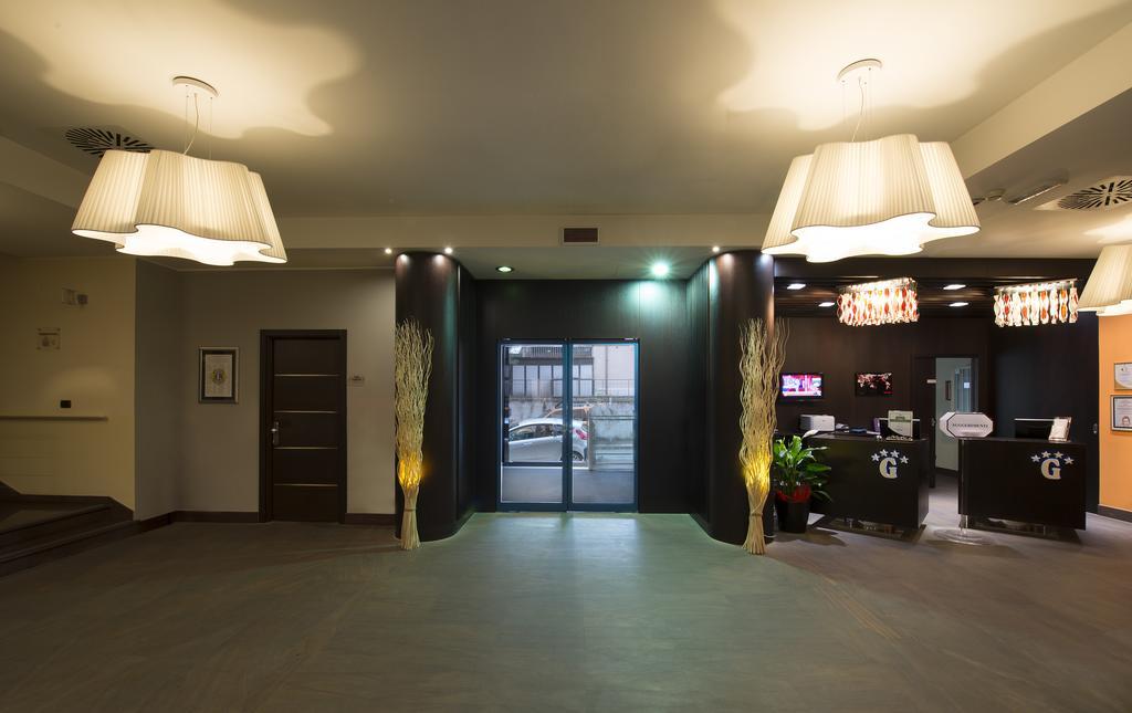 Hotel Guglielmo Катандзаро Екстериор снимка