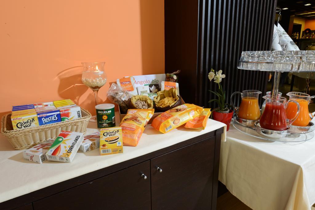 Hotel Guglielmo Катандзаро Екстериор снимка