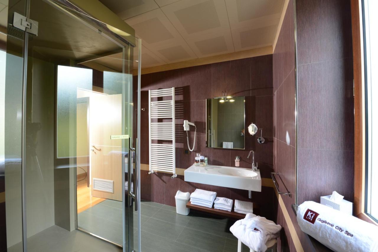 Hotel Guglielmo Катандзаро Екстериор снимка