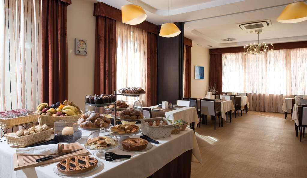 Hotel Guglielmo Катандзаро Ресторант снимка